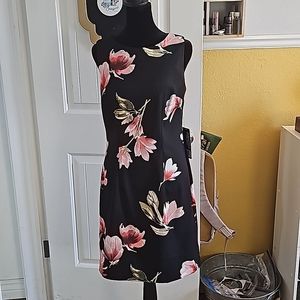 AGB blk floral mid length dress size 6